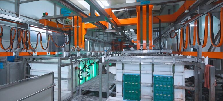 gold-deposition-process-and-tin-spraying-process-1-768x349