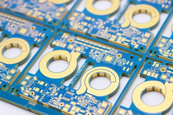 Thick copper pcb board